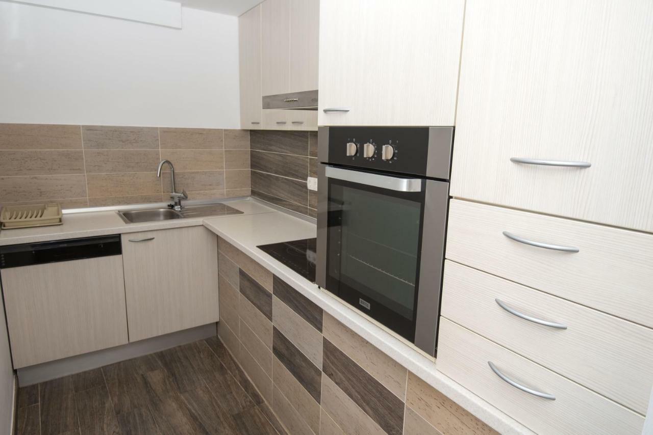 Apartments Vela Sollis Marusici  Экстерьер фото